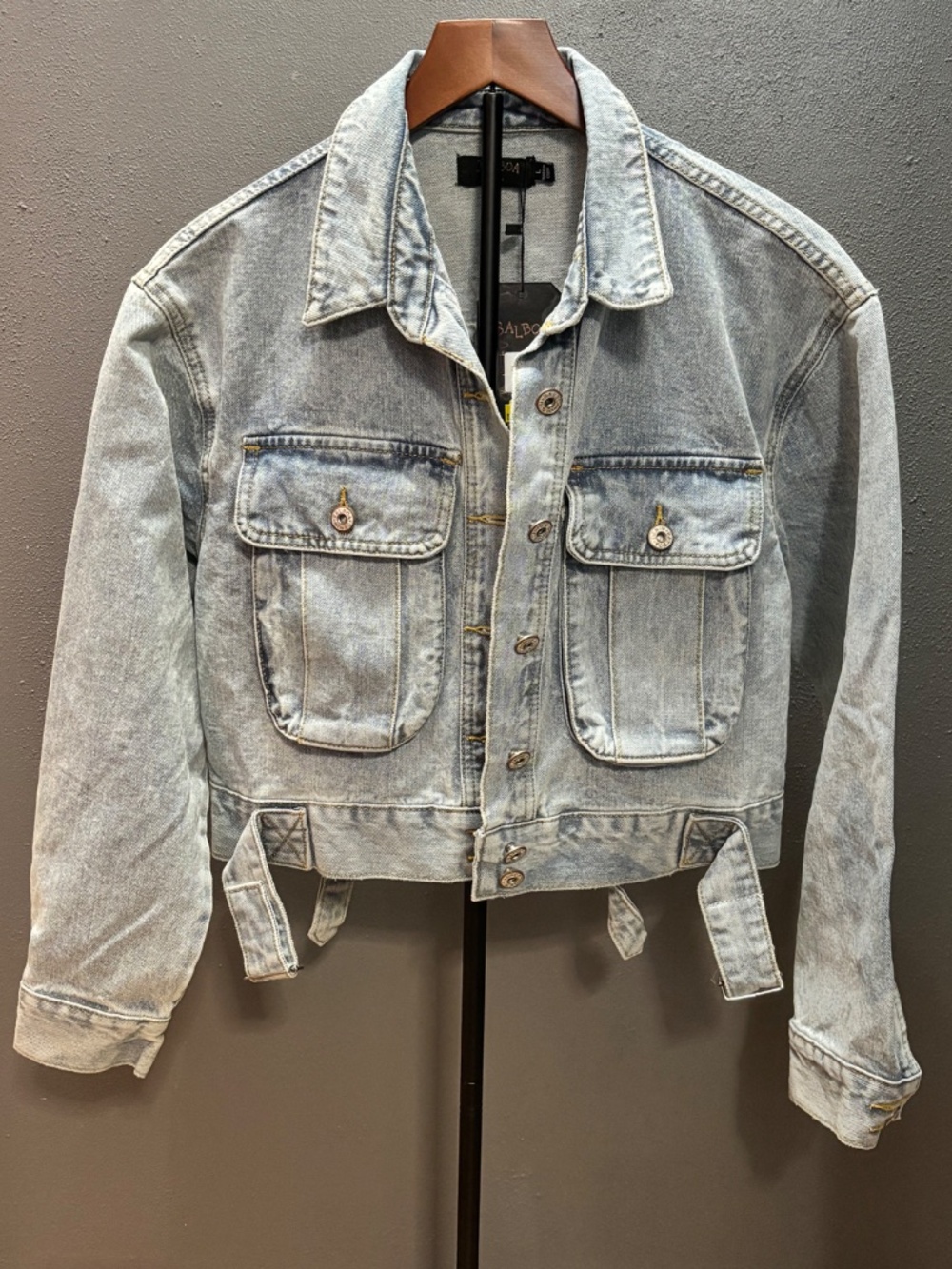 BALBOA "Carla" Light Denim Cropped Blue Jean Jacket Women's Size Large - Picture 10 of 12
